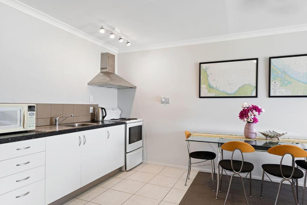 The Sandcastle - Papamoa Holiday Apartment מראה חיצוני תמונה
